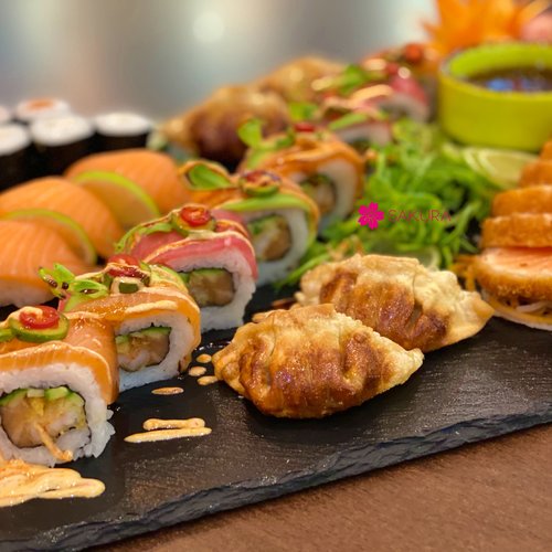 Oslávte SILVESTER so Sakurou!